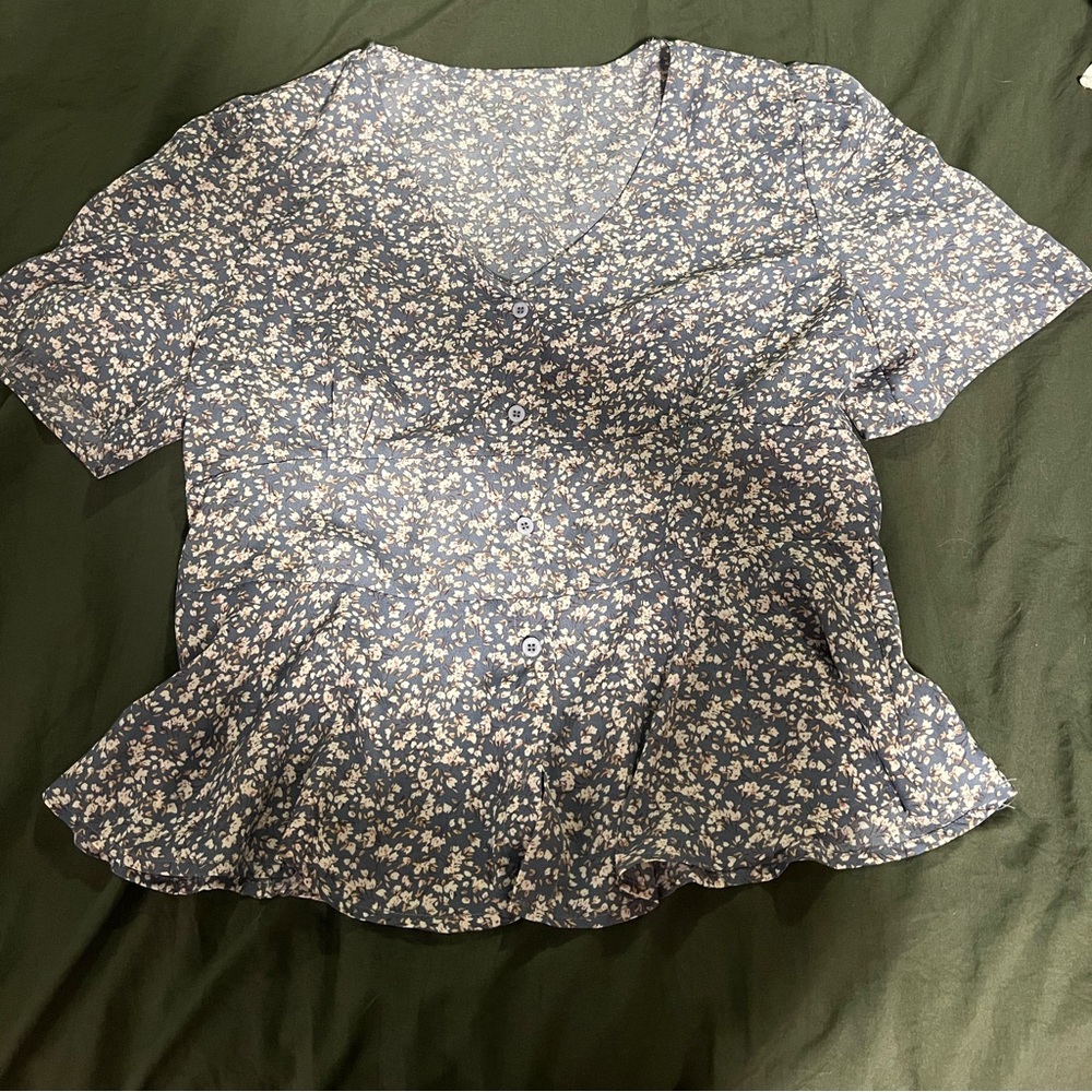 Blue floral button up blouse